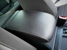 Volkswagen Golf 2.0 TSI BlueMotion Tech R Hatchback, Manual