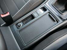 Volkswagen Golf 2.0 TSI BlueMotion Tech R Hatchback, Manual