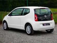 Volkswagen up! 1.0 High up! Hatchback, Manual