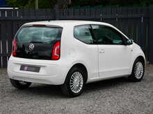 Volkswagen up! 1.0 High up! Hatchback, Manual