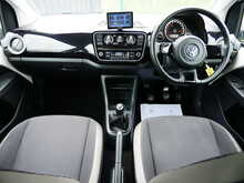 Volkswagen up! 1.0 High up! Hatchback, Manual