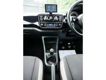Volkswagen up! 1.0 High up! Hatchback, Manual