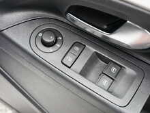 Volkswagen up! 1.0 High up! Hatchback, Manual