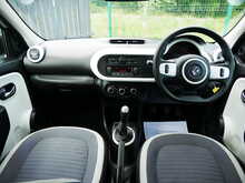 Renault Twingo 1.0 SCe Play Hatchback, Manual