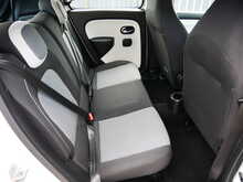 Renault Twingo 1.0 SCe Play Hatchback, Manual