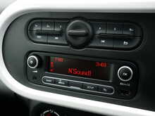 Renault Twingo 1.0 SCe Play Hatchback, Manual