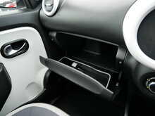 Renault Twingo 1.0 SCe Play Hatchback, Manual