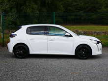 Peugeot 208 1.2 PureTech Allure, Manual