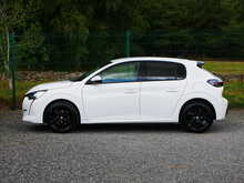 Peugeot 208 1.2 PureTech Allure, Manual