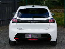 Peugeot 208 1.2 PureTech Allure, Manual