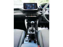 Peugeot 208 1.2 PureTech Allure, Manual