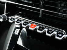 Peugeot 208 1.2 PureTech Allure, Manual