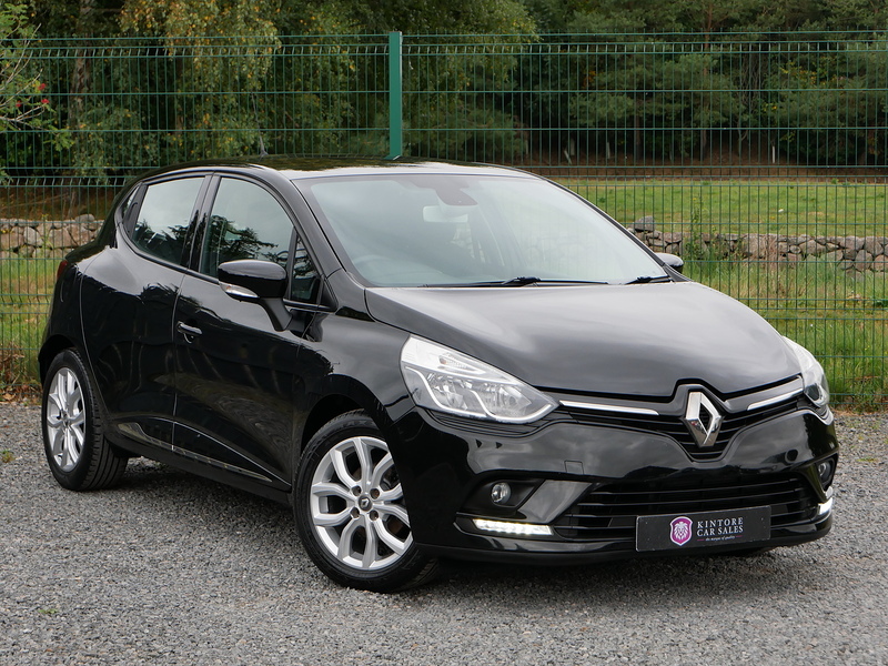 Renault 0.9 TCe Dynamique Nav 5dr Hatchback, Manual 0.9 5dr Hatchback Manual Petrol