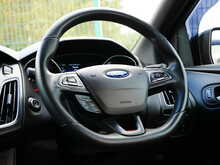 Ford Focus 2.0T EcoBoost ST-3 Hatchback, Manual