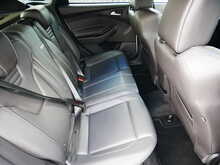 Ford Focus 2.0T EcoBoost ST-3 Hatchback, Manual