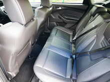 Ford Focus 2.0T EcoBoost ST-3 Hatchback, Manual