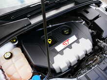 Ford Focus 2.0T EcoBoost ST-3 Hatchback, Manual