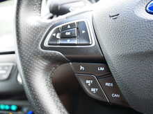 Ford Focus 2.0T EcoBoost ST-3 Hatchback, Manual