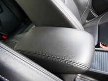 Ford Focus 2.0T EcoBoost ST-3 Hatchback, Manual