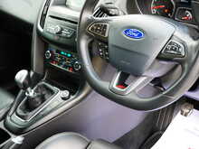 Ford Focus 2.0T EcoBoost ST-3 Hatchback, Manual