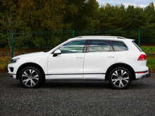 Volkswagen Touareg 3.0 TDI V6 BlueMotion Tech R-Line, Automatic