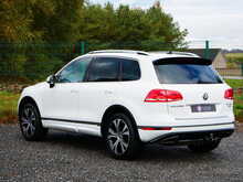 Volkswagen Touareg 3.0 TDI V6 BlueMotion Tech R-Line, Automatic