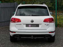 Volkswagen Touareg 3.0 TDI V6 BlueMotion Tech R-Line, Automatic