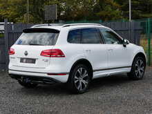 Volkswagen Touareg 3.0 TDI V6 BlueMotion Tech R-Line, Automatic