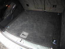 Volkswagen Touareg 3.0 TDI V6 BlueMotion Tech R-Line, Automatic