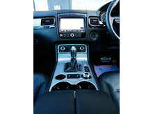 Volkswagen Touareg 3.0 TDI V6 BlueMotion Tech R-Line, Automatic