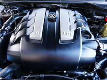 Volkswagen Touareg 3.0 TDI V6 BlueMotion Tech R-Line, Automatic
