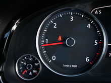 Volkswagen Touareg 3.0 TDI V6 BlueMotion Tech R-Line, Automatic