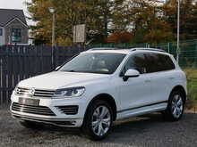Volkswagen Touareg 3.0 TDI V6 BlueMotion Tech R-Line, Autotrader