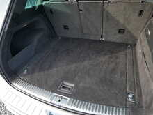 Volkswagen Touareg 3.0 TDI V6 BlueMotion Tech R-Line, Autotrader