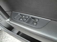 Volkswagen Touareg 3.0 TDI V6 BlueMotion Tech R-Line, Autotrader