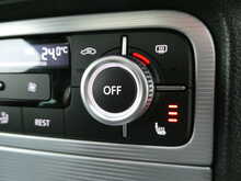 Volkswagen Touareg 3.0 TDI V6 BlueMotion Tech R-Line, Autotrader