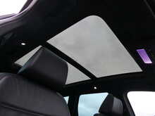 Volkswagen Touareg 3.0 TDI V6 BlueMotion Tech R-Line, Autotrader