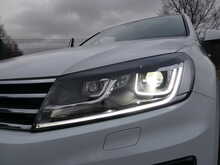Volkswagen Touareg 3.0 TDI V6 BlueMotion Tech R-Line, Autotrader