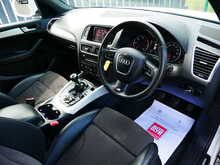 Audi Q5 2.0TDI S line Plus Quattro, Manual