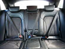 Audi Q5 2.0TDI S line Plus Quattro, Manual