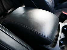 Audi Q5 2.0TDI S line Plus Quattro, Manual