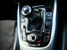Audi Q5 2.0TDI S line Plus Quattro, Manual