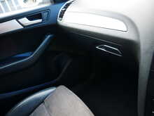 Audi Q5 2.0TDI S line Plus Quattro, Manual