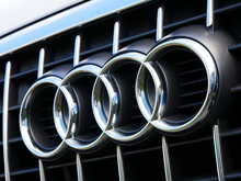 Audi Q5 2.0TDI S line Plus Quattro, Manual