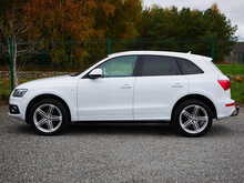 Audi Q5 2.0TDI S line Plus Quattro, Manual