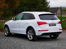 Audi Q5 2.0TDI S line Plus Quattro, Manual