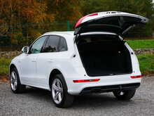 Audi Q5 2.0TDI S line Plus Quattro, Manual