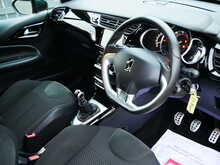 DS AUTOMOBILES DS 3 1.2 PureTech Prestige 3dr, Manual