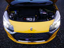 DS AUTOMOBILES DS 3 1.2 PureTech Prestige 3dr, Manual