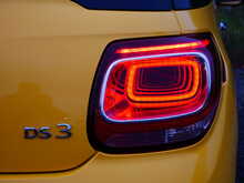 DS AUTOMOBILES DS 3 1.2 PureTech Prestige 3dr, Manual